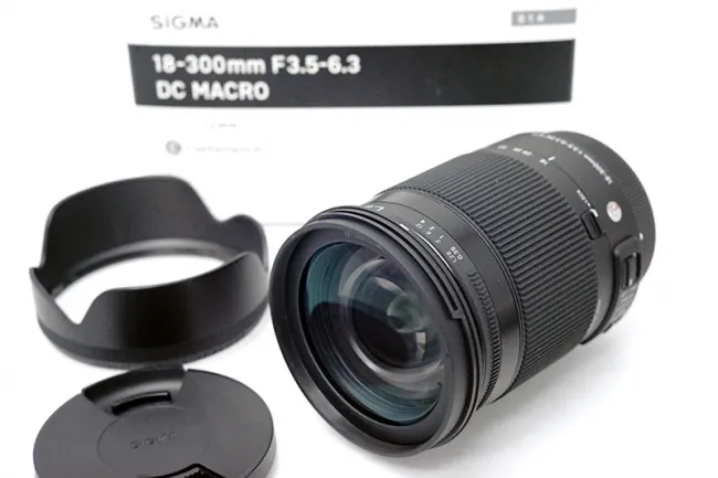 シグマ 18-300mm F3.5-6.3 DC MACRO OS HSM レンズ