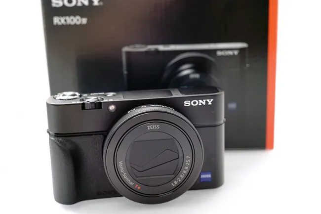 ソニー DSC-RX100M4 カメラ