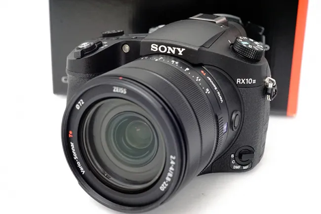 ソニー Cyber-shot DSC-RX10M3 カメラ