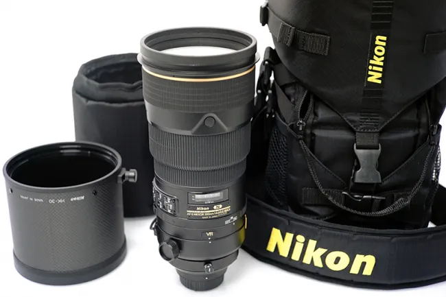 ニコン AF-S NIKKOR 300mm f/2.8G ED VR II レンズ