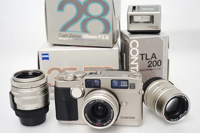 コンタックス G2 ボディ - Biogon 28mm F2.8 カメラ・レンズ カメラお 