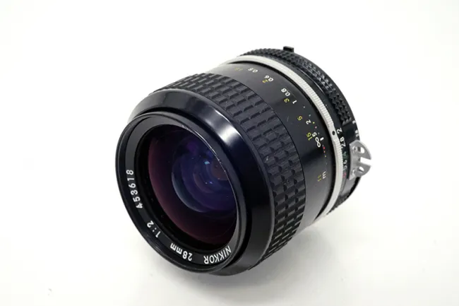 ニコン Ai-S Nikkor 28mm F2 レンズ