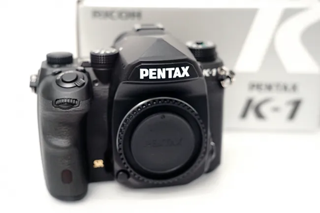 ペンタックス K-1 ボディ カメラ