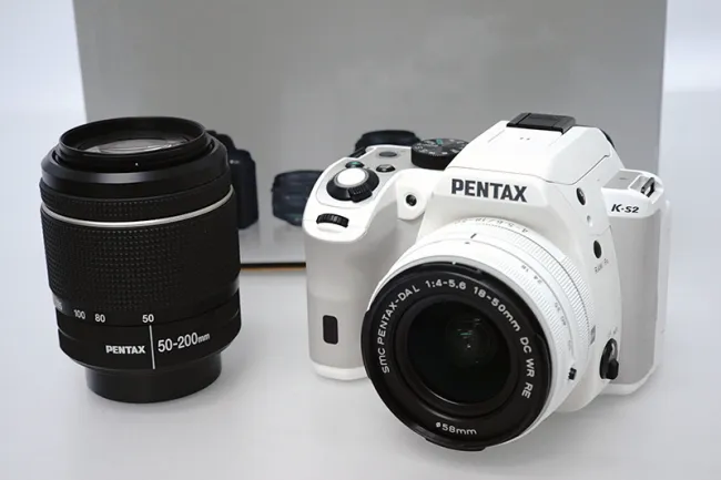 ペンタックス K-S2 ダブルズームキット カメラ