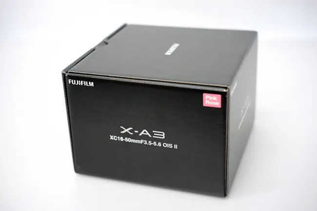 富士フイルム X-A3 レンズキット カメラ