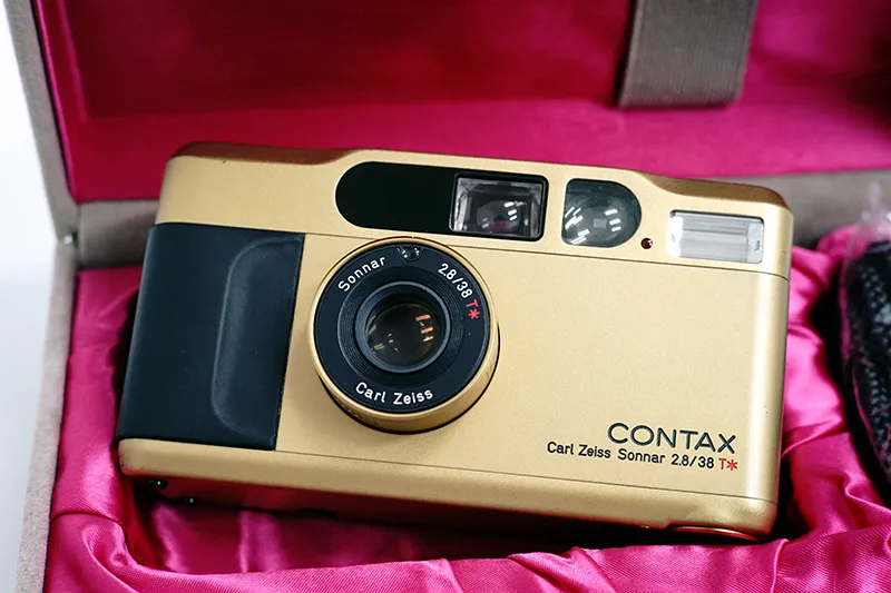 CONTAX T2   フィルムカメラ　ゴールド