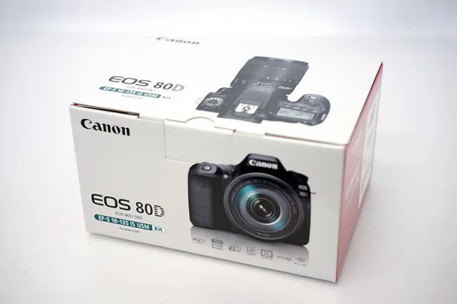 キヤノン EOS 80D EF-S18-135 IS USM レンズキット カメラ