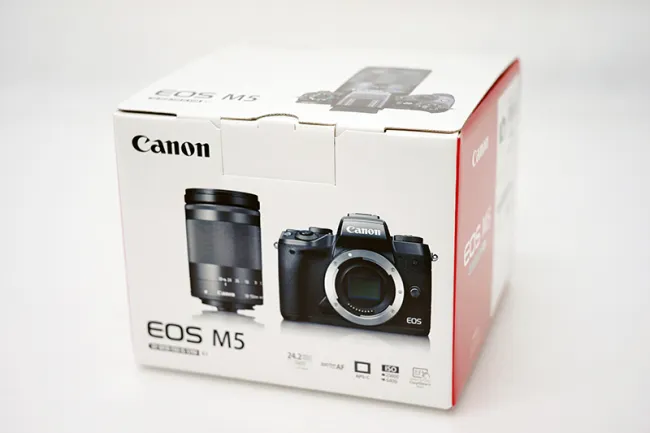 新品 Canon EOS M5 EF-M18-150 IS STM レンズキット