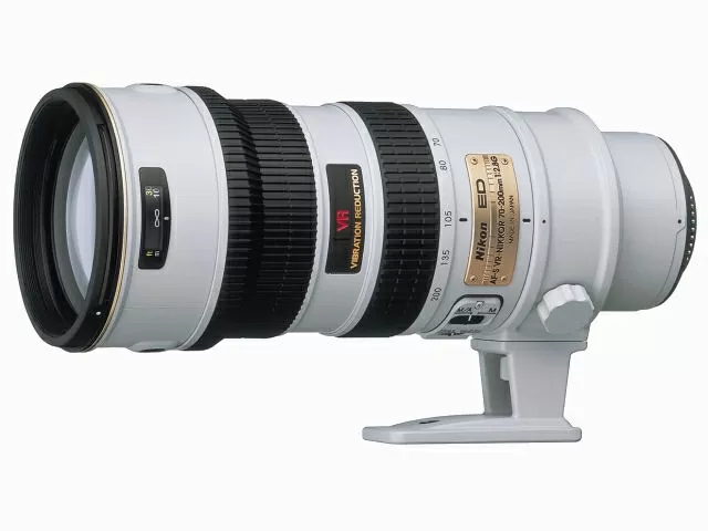 Nikon(ニコン) AF-S VR Zoom-NIKKOR 70-200mm f/2.8G IF-ED ライトグレー買取価格 カメラ・レンズの買取  アールイーカメラ