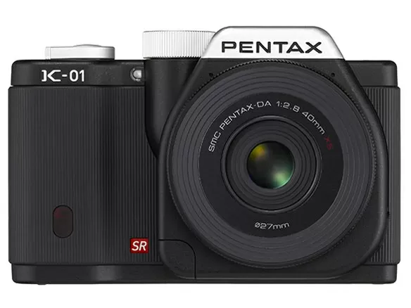 ペンタックス K-01 レンズキット (smc PENTAX-DA40mmF2.8 XS)