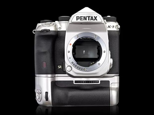 PENTAX K-1 Limited Silver セット (D-BG6・バッテリー2個・メタルホットシューカバー)