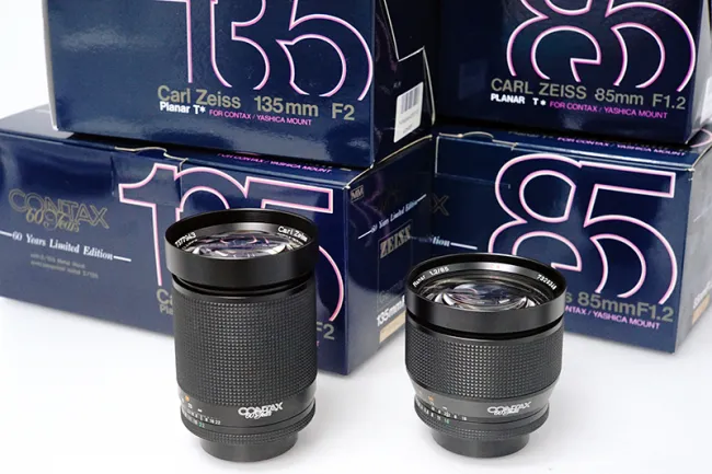 コンタックス 60周年記念 Carl Zeiss Plana 85mm 135mm レンズ カメラお買取りしました│買取入荷情報│カメラ・レンズの買取  アールイーカメラ