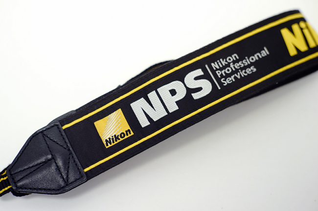 NIKON NPS ニコン プロフェッショナル サービス カメラ ストラップ-