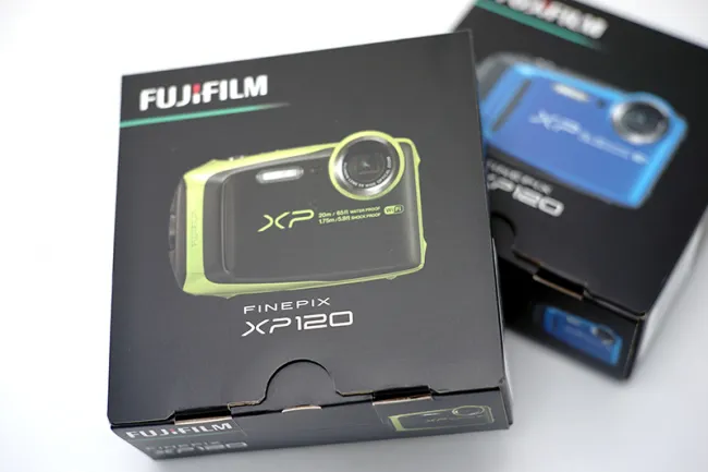 富士フイルム FinePix XP120 防水カメラ